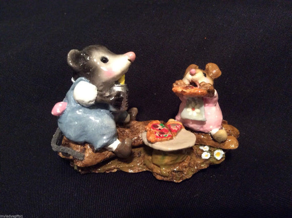 Wee Forest Folk Special Color Little Girl Possum's Pizza Party