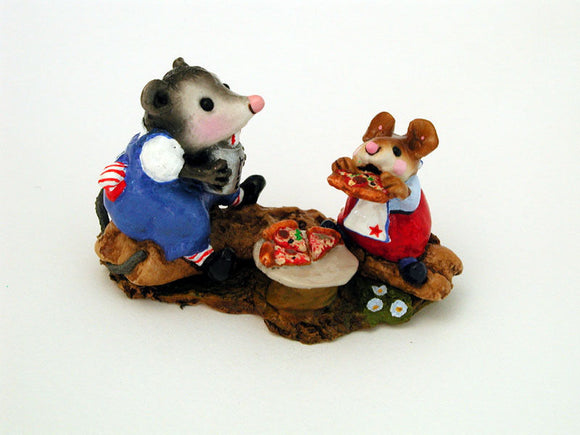 Wee Forest Folk Special Color R/W/B Possums Pizza Party